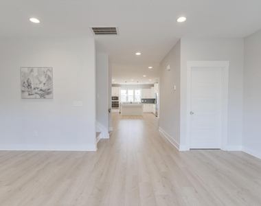2127 Big Falls Drive - Photo Thumbnail 14