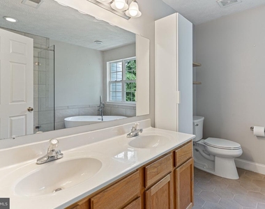 8212 Silverton Court - Photo Thumbnail 35