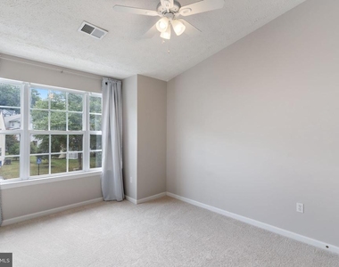 8212 Silverton Court - Photo Thumbnail 27