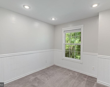 8212 Silverton Court - Photo Thumbnail 18