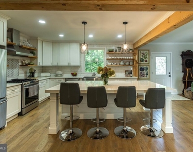 1022 Upper Glencoe Road - Photo Thumbnail 5
