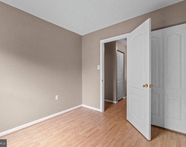 8 Wessex Court - Photo Thumbnail 24