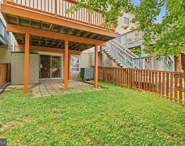 8 Wessex Court - Photo Thumbnail 36