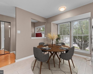 8 Wessex Court - Photo Thumbnail 4