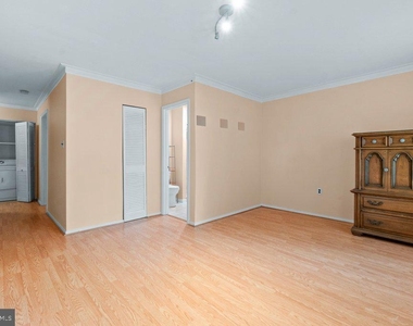 8 Wessex Court - Photo Thumbnail 33
