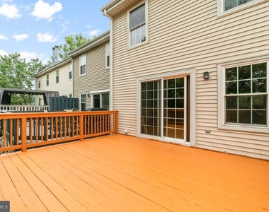 8 Wessex Court - Photo Thumbnail 38