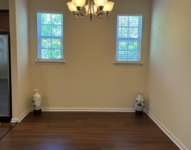 713 Bay Bouquet Lane - Photo Thumbnail 9