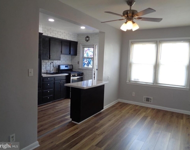 2245 Graythorn Road - Photo Thumbnail 9