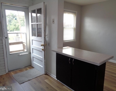 2245 Graythorn Road - Photo Thumbnail 14