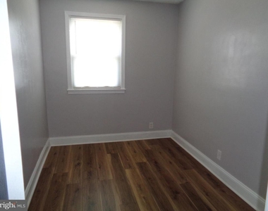 2245 Graythorn Road - Photo Thumbnail 23