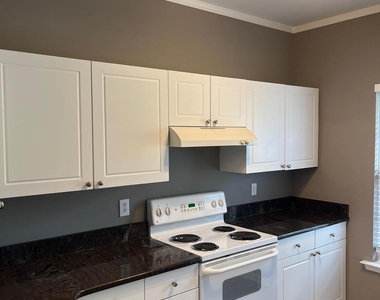 321 Woodson Drive - Photo Thumbnail 8