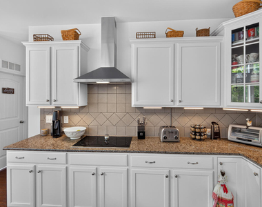 109 Hico Way - Photo Thumbnail 22