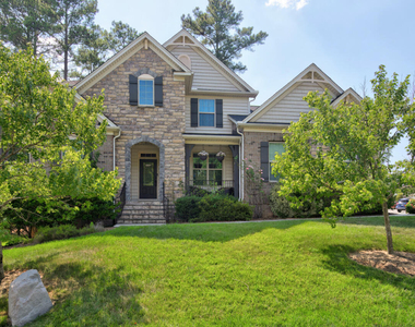 109 Hico Way - Photo Thumbnail 2