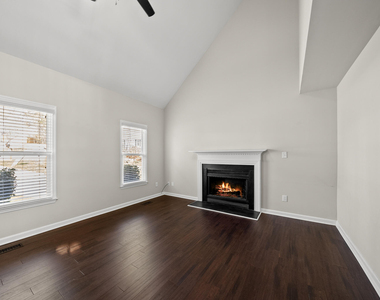 8324 Bellingham Circle - Photo Thumbnail 3