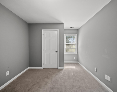 8324 Bellingham Circle - Photo Thumbnail 20