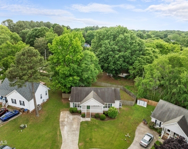 404 Foxbridge Court - Photo Thumbnail 31