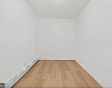 1653 N Smallwood Street - Photo Thumbnail 12