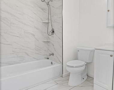 1653 N Smallwood Street - Photo Thumbnail 11