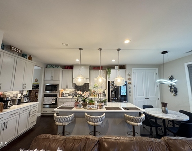 929 Haybeck Lane - Photo Thumbnail 8