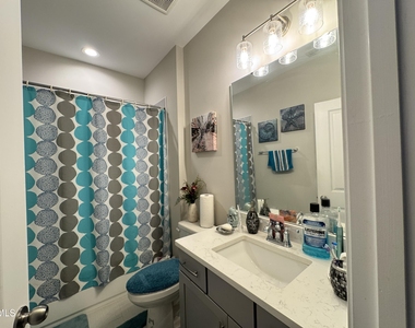 929 Haybeck Lane - Photo Thumbnail 19