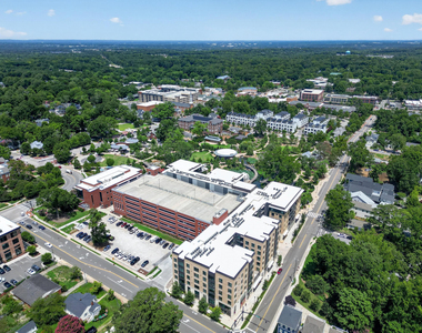 407 Chatham View Road - Photo Thumbnail 69