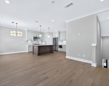 407 Chatham View Road - Photo Thumbnail 9