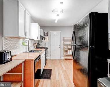 2002 Jefferson Street - Photo Thumbnail 6