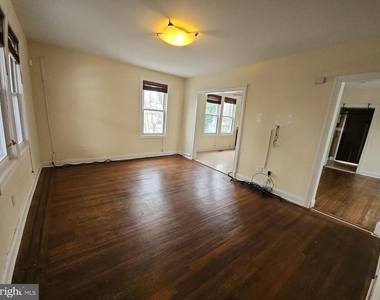 2804 Christopher Avenue - Photo Thumbnail 2