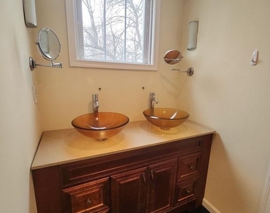 2804 Christopher Avenue - Photo Thumbnail 17