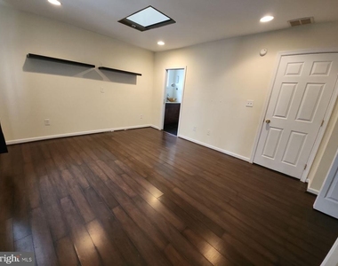 2804 Christopher Avenue - Photo Thumbnail 16