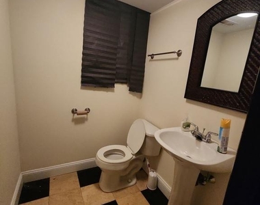2804 Christopher Avenue - Photo Thumbnail 12