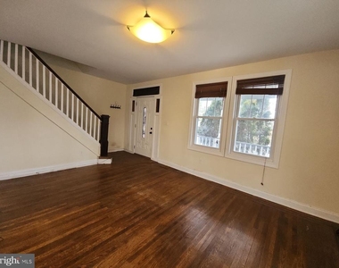 2804 Christopher Avenue - Photo Thumbnail 3