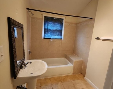 2804 Christopher Avenue - Photo Thumbnail 21