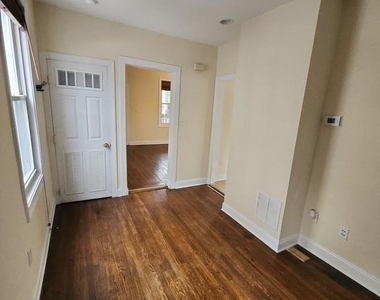 2804 Christopher Avenue - Photo Thumbnail 9