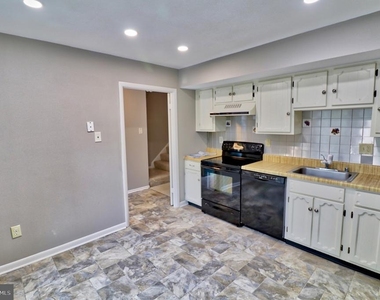 449 Colonial Ridge Lane - Photo Thumbnail 8