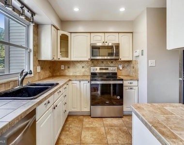 8151 Turn Loop Road - Photo Thumbnail 1