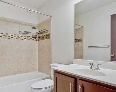 703 Skippers Lane - Photo Thumbnail 33