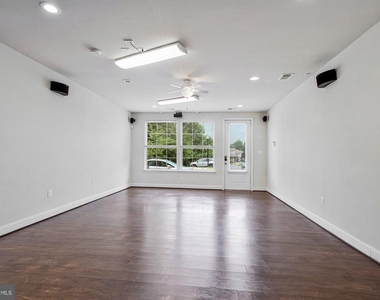 703 Skippers Lane - Photo Thumbnail 39
