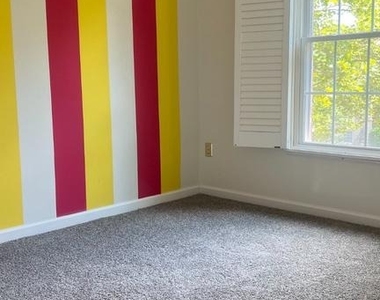 8616 Fire Rock Road - Photo Thumbnail 15