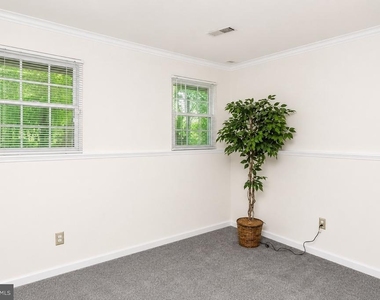 8616 Fire Rock Road - Photo Thumbnail 18