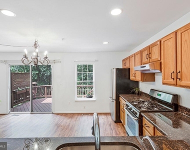 616 Bellerive Court - Photo Thumbnail 5