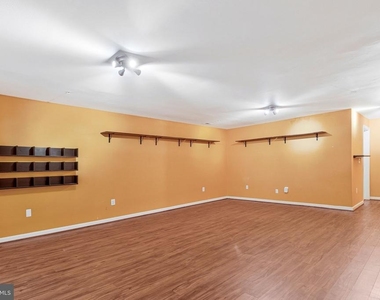 616 Bellerive Court - Photo Thumbnail 21