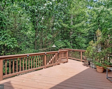 616 Bellerive Court - Photo Thumbnail 27