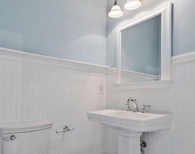 616 Bellerive Court - Photo Thumbnail 17