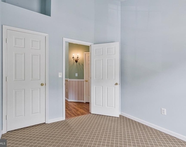 616 Bellerive Court - Photo Thumbnail 15