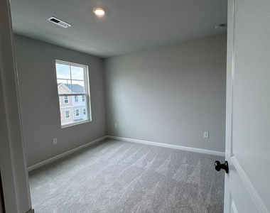 143 Sweet Lilac Way - Photo Thumbnail 31