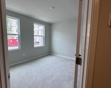 143 Sweet Lilac Way - Photo Thumbnail 2
