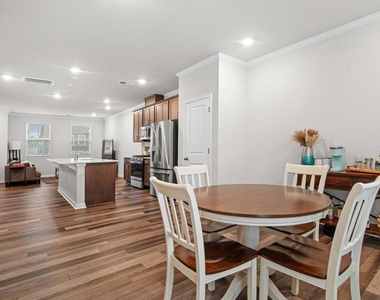 728 Cormiche Lane - Photo Thumbnail 14