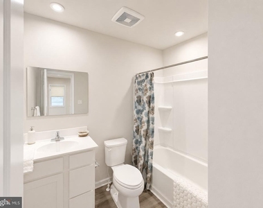 27003 Greenleaf Drive - Photo Thumbnail 14