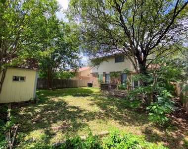 3215 Tree Grove Dr - Photo Thumbnail 24